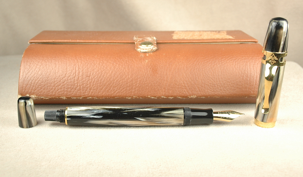 Pre-Owned Pens: 6065: Visconti: Ragtime